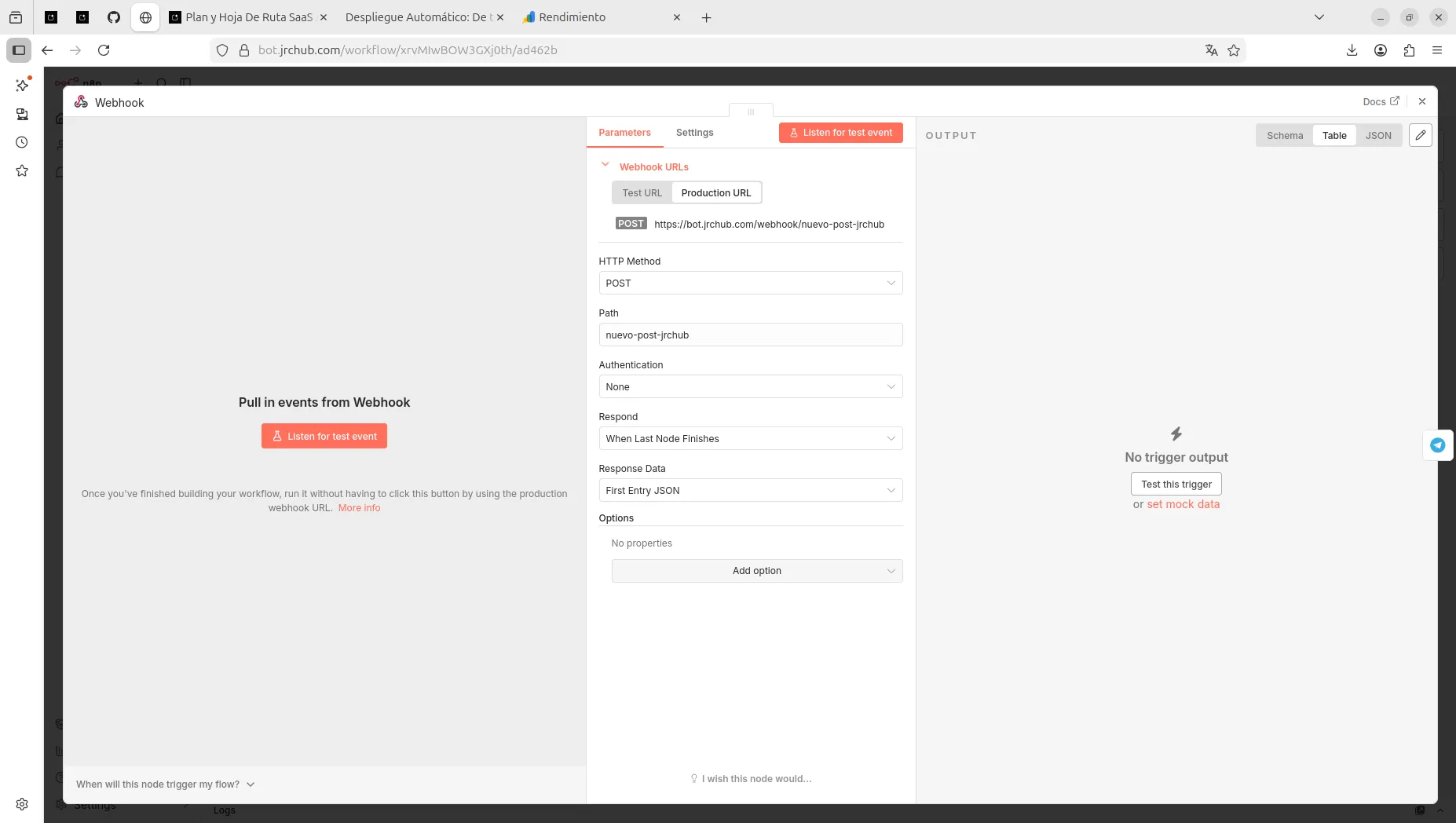 Configuración interna del nodo Webhook: método POST y respuesta al terminar