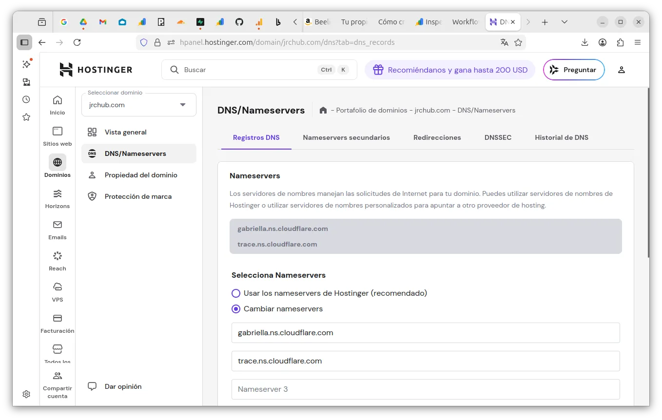 Panel de Hostinger donde se pegan los servidores